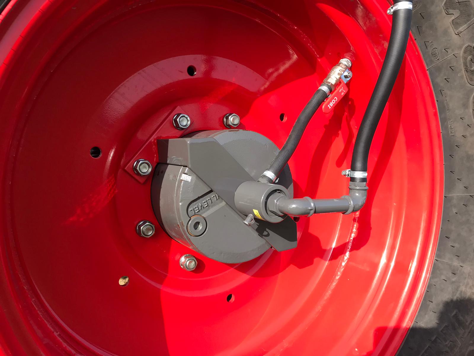 Fendt 516 Bj.22 Reifenregler Drehübertrager vorne links